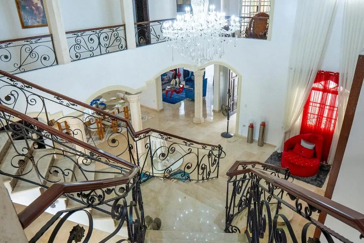 Villa La Duena - Vista Hermosa Luxury Retreat, 5Br Villa With Pool, Swim-Up Bar, Jacuzzi, Chef'S Kitchen, Fast Wi-Fi, Full Ac, Ev Charger And Solar Power, Ideal For Families & Groups Cancino