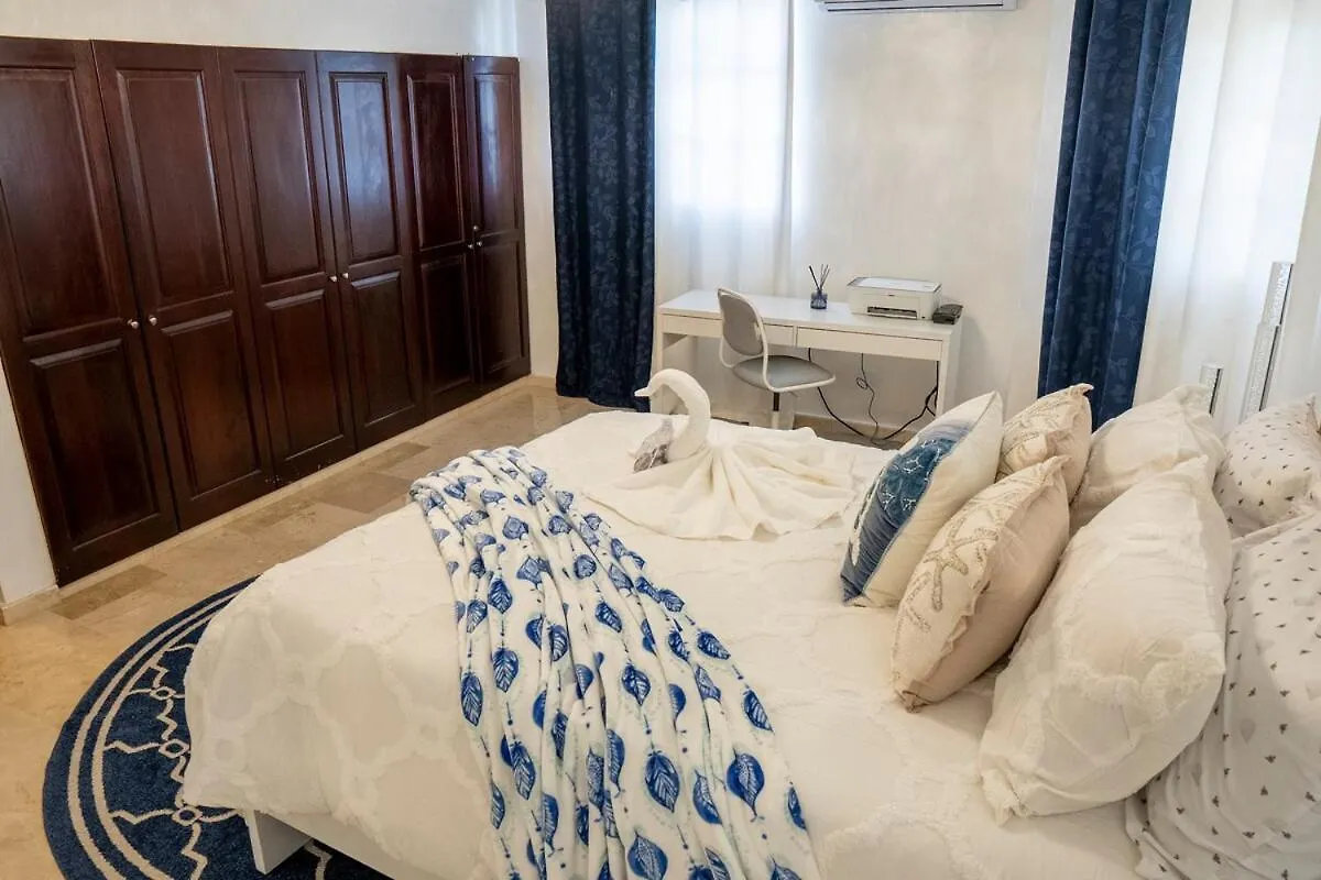Villa La Duena - Vista Hermosa Luxury Retreat, 5Br Villa With Pool, Swim-Up Bar, Jacuzzi, Chef'S Kitchen, Fast Wi-Fi, Full Ac, Ev Charger And Solar Power, Ideal For Families & Groups Cancino