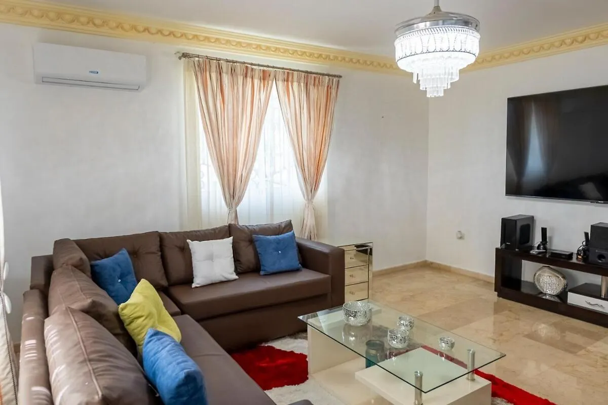 Villa La Duena - Vista Hermosa Luxury Retreat, 5Br Villa With Pool, Swim-Up Bar, Jacuzzi, Chef'S Kitchen, Fast Wi-Fi, Full Ac, Ev Charger And Solar Power, Ideal For Families & Groups Cancino Dominikánská republika