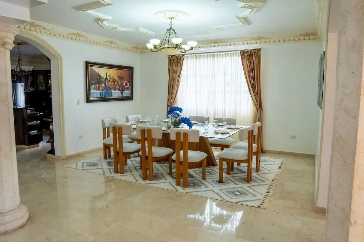 Villa La Duena - Vista Hermosa Luxury Retreat, 5Br Villa With Pool, Swim-Up Bar, Jacuzzi, Chef'S Kitchen, Fast Wi-Fi, Full Ac, Ev Charger And Solar Power, Ideal For Families & Groups Cancino